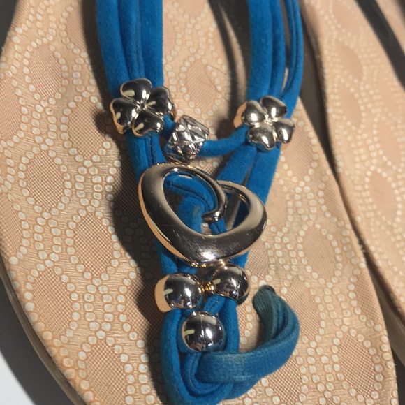 *2/15* Sandal Deal!! - Picture 3 of 6